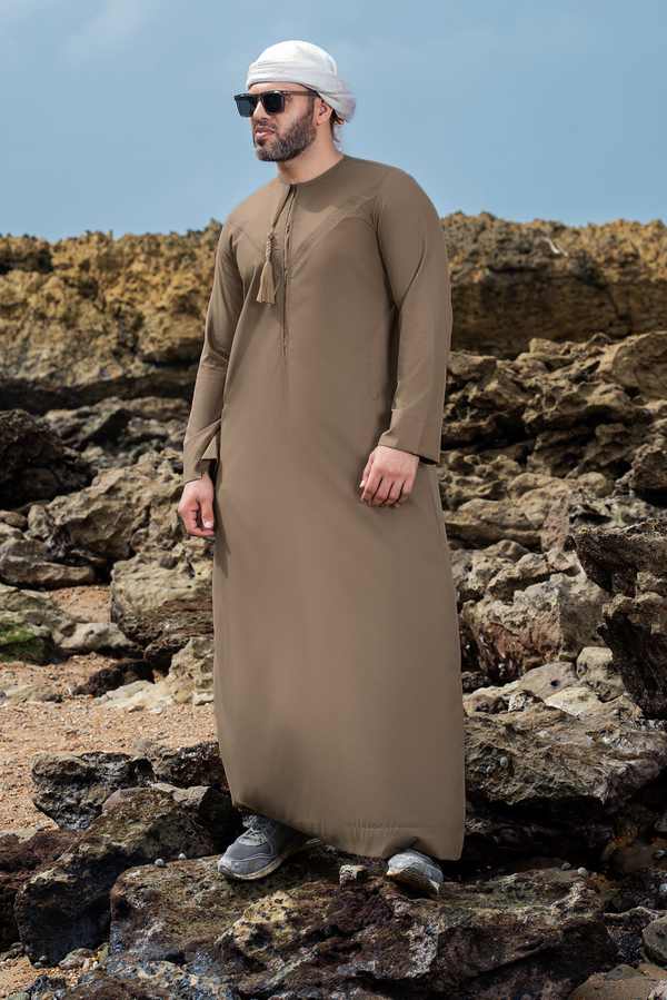 Coffee Omani Round Collar Thobe with hems