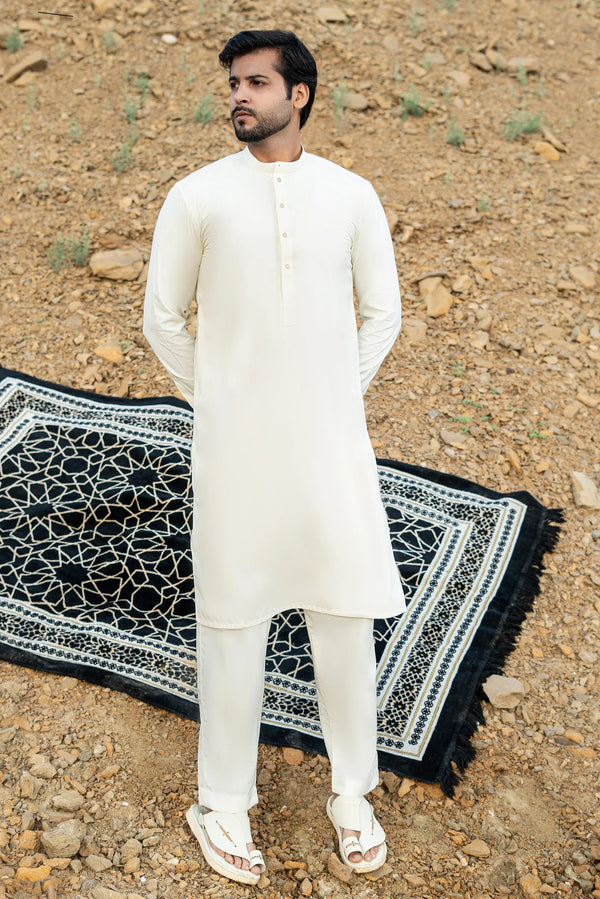 Premium White Kurta Pajama – Reliving tradition
