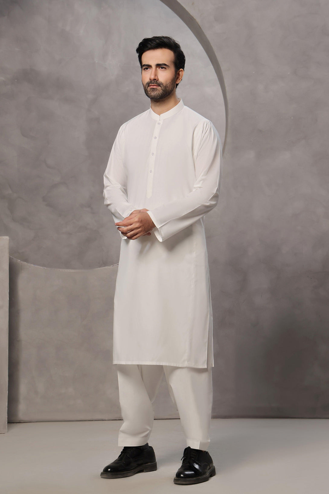 Kali Kurta Off-White – Reliving tradition - Ainsunnah